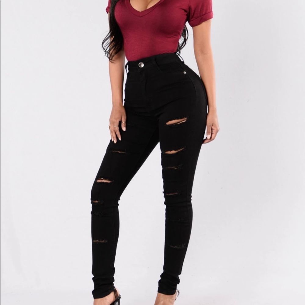 Like new size 3 high rise distressed black jeans